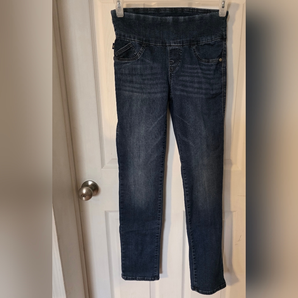 Rock & Republic Fever Pull On Jeans